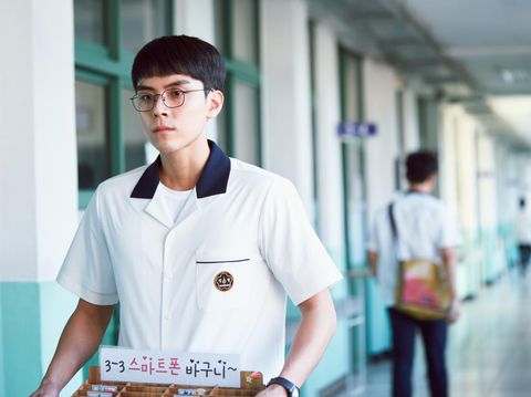 Drama Korea Moving (2023) Kim Do-hoon sebagai Lee Gang-hoon dalam drama Korea Moving. (Disney+ Hotstar Indonesia)
