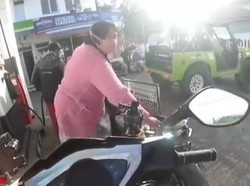 Viral Emak-emak Serobot Antrean SPBU Dieng Banjarnegara, Begini Faktanya
