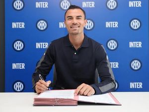 Pengantin Pria Kabur Seusai Ijab Kabul-Pria Lombok Jadi Kiper Inter Milan Pengantin Pria Kabur Seusai Ijab Kabul-Pria Lombok Jadi Kiper Inter Milan