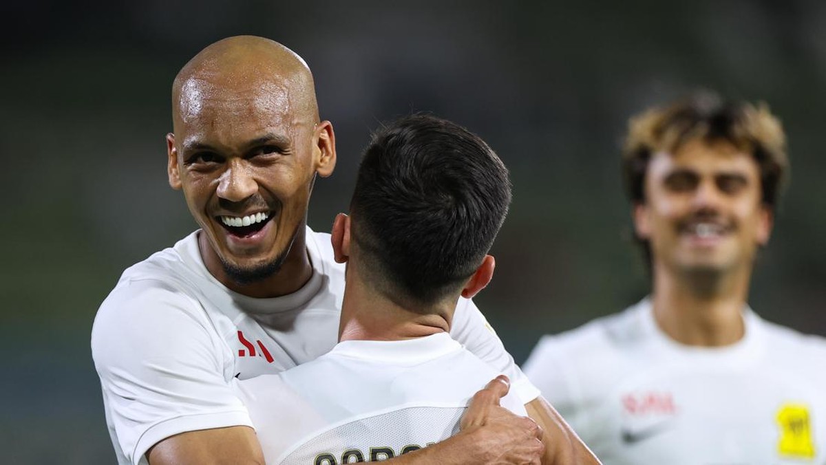 Fabinho debut di Liga Arab Saudi. (Foto: Twitter @Ittihad)