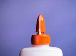 Cara Menghilangkan Bekas Lem Korea di Tangan dengan Mudah, Pakai Bahan Ini