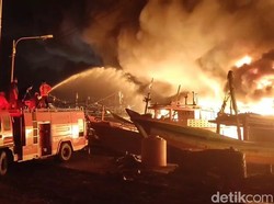 Pemicu Kebakaran Puluhan Kapal di Tegal, Ganjar: Diduga Korsleting
