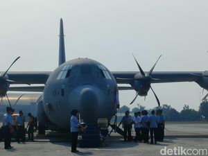 Kemenhan Serahkan Pesawat C-130J Super Hercules Ketiga ke TNI AU Kemenhan Serahkan Pesawat C-130J Super Hercules Ketiga ke TNI AU