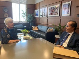 Kolaborasi Universitas Alma Ata dan Johns Hopkins Masuki Babak Baru