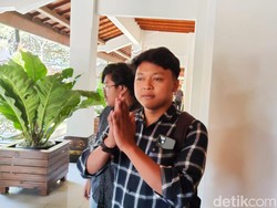Mahasiswa UNS Ingin Bicara soal Dugaan Korupsi ke Balkot, Gibran: Salah Alamat