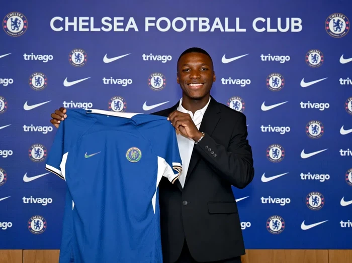 Moises Caicedo resmi bergabung Chelsea.