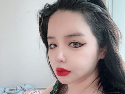 Foto-foto Park Bom yang Kejutkan Penggemar