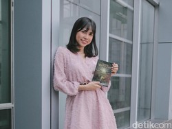 Gusti Gina, Penulis Buku Mencari Saranjana yang Hobi Bikin Konten Horor