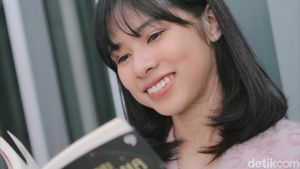 7 Potret Gusti Gina, Sosok YouTuber yang Mencari Saranjana