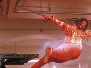 Sinopsis Film Blade: Misi Menghabisi Vampir di Muka Bumi