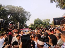 Prabowo Hadiri Peresmian Rumah Pemenangan Relawan di Menteng