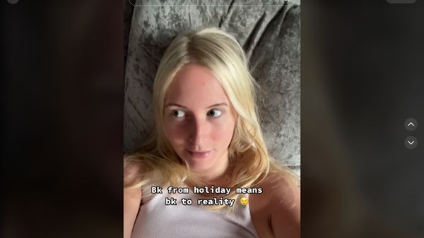 Potret Nenek Termuda yang Sudah Punya Cucu Tapi Sering Dikira di Bawah Umur