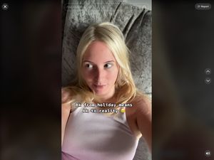 Model OnlyFans Ini Dikira Anak di Bawah Umur Padahal Sudah Nenek-nenek Model OnlyFans Ini Dikira Anak di Bawah Umur Padahal Sudah Nenek-nenek