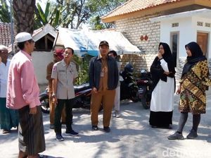 Police Line Dibuka, Aktivitas Warga di Lokasi Dentuman Misterius Normal Lagi Police Line Dibuka, Aktivitas Warga di Lokasi Dentuman Misterius Normal Lagi