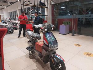 Diskon Gede! Motor Listrik 30 Jutaan Jadi Rp 23 Juta di Transmart Diskon Gede! Motor Listrik 30 Jutaan Jadi Rp 23 Juta di Transmart