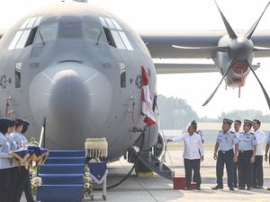 TNI AU Terima Pesawat C-130J Super Hercules dari Kemenhan TNI AU Terima Pesawat C-130J Super Hercules dari Kemenhan