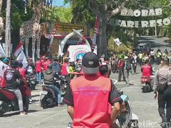 Tak Terima Anggotanya Di-PHK, Buruh di Pasuruan Demo Taman Safari