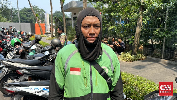 Yatiman (47), seorang pengendara ojek online di kawasan SCBD, Jakarta Pusat.