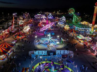 Meriahnya Karnaval Terbesar di Iowa AS