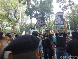 Geruduk Balai Kota, Koalisi Ibu Kota Protes Penanganan Polusi Udara DKI