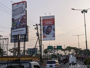 Baliho Ganjar dan Prabowo Mejeng Sebelahan di Lingkar Demak