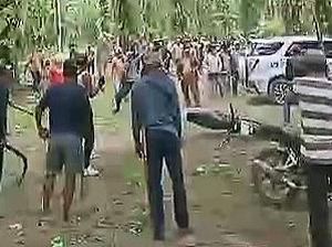 Dua Kelompok Massa Bersajam Bentrok di Lampung, 5 Orang Masuk RS