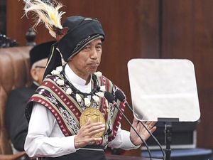 Jokowi: Anggaran Perlindungan Sosial Rp 3.212 Trilun dari 2015-2023, Termasuk KIP Jokowi: Anggaran Perlindungan Sosial Rp 3.212 Trilun dari 2015-2023, Termasuk KIP