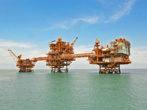 Raksasa Migas Malaysia Teken Kontrak Garap Wilayah Kerja di Indonesia Timur Raksasa Migas Malaysia Teken Kontrak Garap Wilayah Kerja di Indonesia Timur
