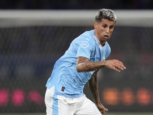 Barcelona Inginkan Cancelo, Man City Minta Rp 1 Triliun Barcelona Inginkan Cancelo, Man City Minta Rp 1 Triliun