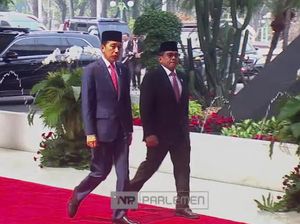 Pakai Setelan Jas, Jokowi Tiba di DPR untuk Pidato RUU APBN 2024 Pakai Setelan Jas, Jokowi Tiba di DPR untuk Pidato RUU APBN 2024