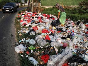 Jorok! Sampah Menumpuk di Tarumajaya Kabupaten Bekasi Jorok! Sampah Menumpuk di Tarumajaya Kabupaten Bekasi