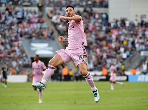 Messi Gak Masalah Main di Rumput Sintetis MLS Messi Gak Masalah Main di Rumput Sintetis MLS
