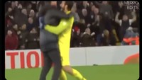 Sebaliknya fans rival diyakini kegirangan. Foto: dok. Internet/Twitter
