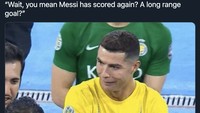 Dikisahkan meme ini, Ronaldo terkejut Messi mencetak gol dari tendangan jarak jauh. Foto: dok. Internet/Twitter