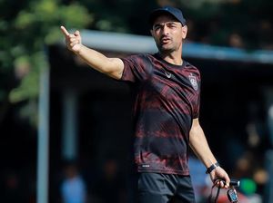 Pelatih PSIS Semarang Dapat Teguran Keras PSSI Buntut Protes Banting Botol Pelatih PSIS Semarang Dapat Teguran Keras PSSI Buntut Protes Banting Botol