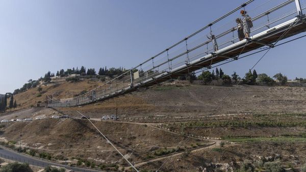 Penampakan Jembatan Gantung Terpanjang di Yerusalem