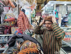 Penjualan Baju Adat-Pakaian Agustusan Meningkat, Omzet 100 Persen