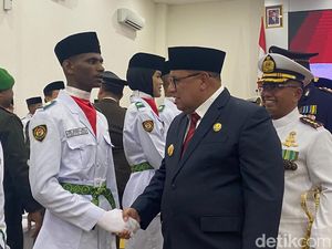 Pj Gubernur Papua Barat Daya Kukuhkan 36 Anggota Paskibraka