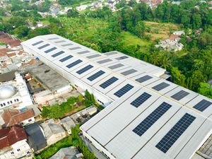 PLTS Atap Bisa Bantu Rumah dan Gedung Lawan Polusi yang Lagi Parah-parahnya