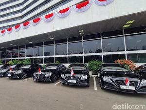 Menteri di Kabinet Merah Putih Pakai Mobil Dinas Apa?