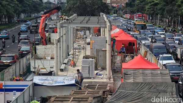 Progres Terkini Revitalisasi Halte Bus Transjakarta di Jalan Sudirman