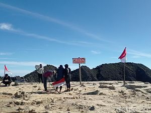 Aktivitas Pendakian ke Gunung Ciremai Menurun Saat Libur Nataru Aktivitas Pendakian ke Gunung Ciremai Menurun Saat Libur Nataru
