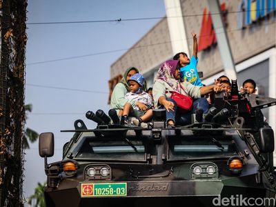 Seru! Bisa Jajal Alutsista dan Keliling Naik Anoa di Mal Tangsel