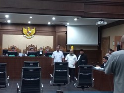 Saksi di Sidang Lukas Enembe Jual Rekening Bank ke Kamboja, Hakim Kaget