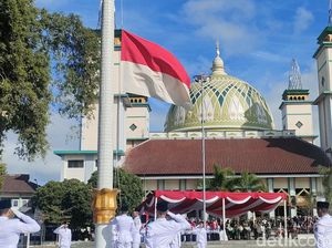 Kelam Malam HUT RI di Garut, 10 Warga Tewas Dibantai Orang Gunung Kelam Malam HUT RI di Garut, 10 Warga Tewas Dibantai Orang Gunung