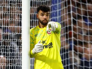 Siapa Kiper Utama Arsenal, Ramsdale atau Raya?