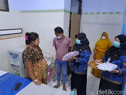 Momen Bahagia Bayi-bayi Lahir Tepat di HUT ke-78 RI, Ada yang Namanya Unik