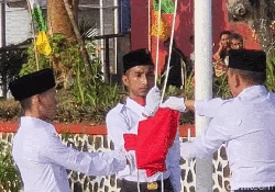 Dua Napi Teroris Kibarkan Bendera Merah Putih di Lapas Warungkiara Sukabumi