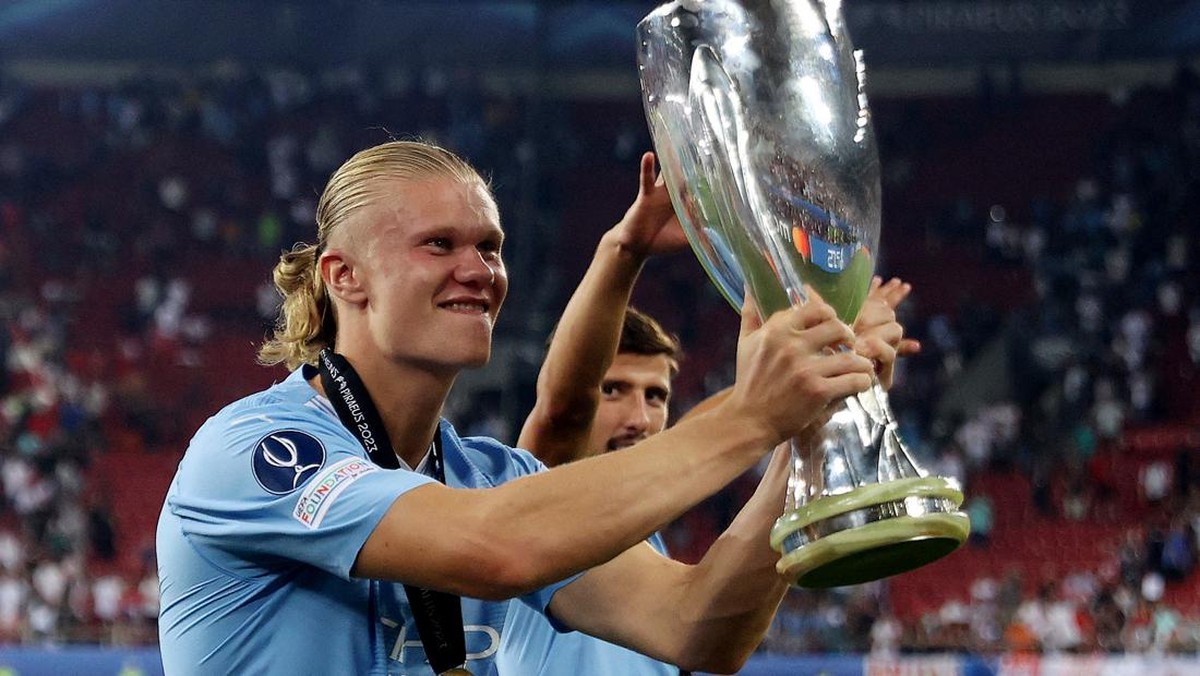 Erling Haaland rebut penghargaan Pemain Terbaik UEFA. (Foto: REUTERS/ALKIS KONSTANTINIDIS)