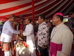 Upacara 17 Agustus, Ganjar Kenakan Baju Adat Jawa Barat